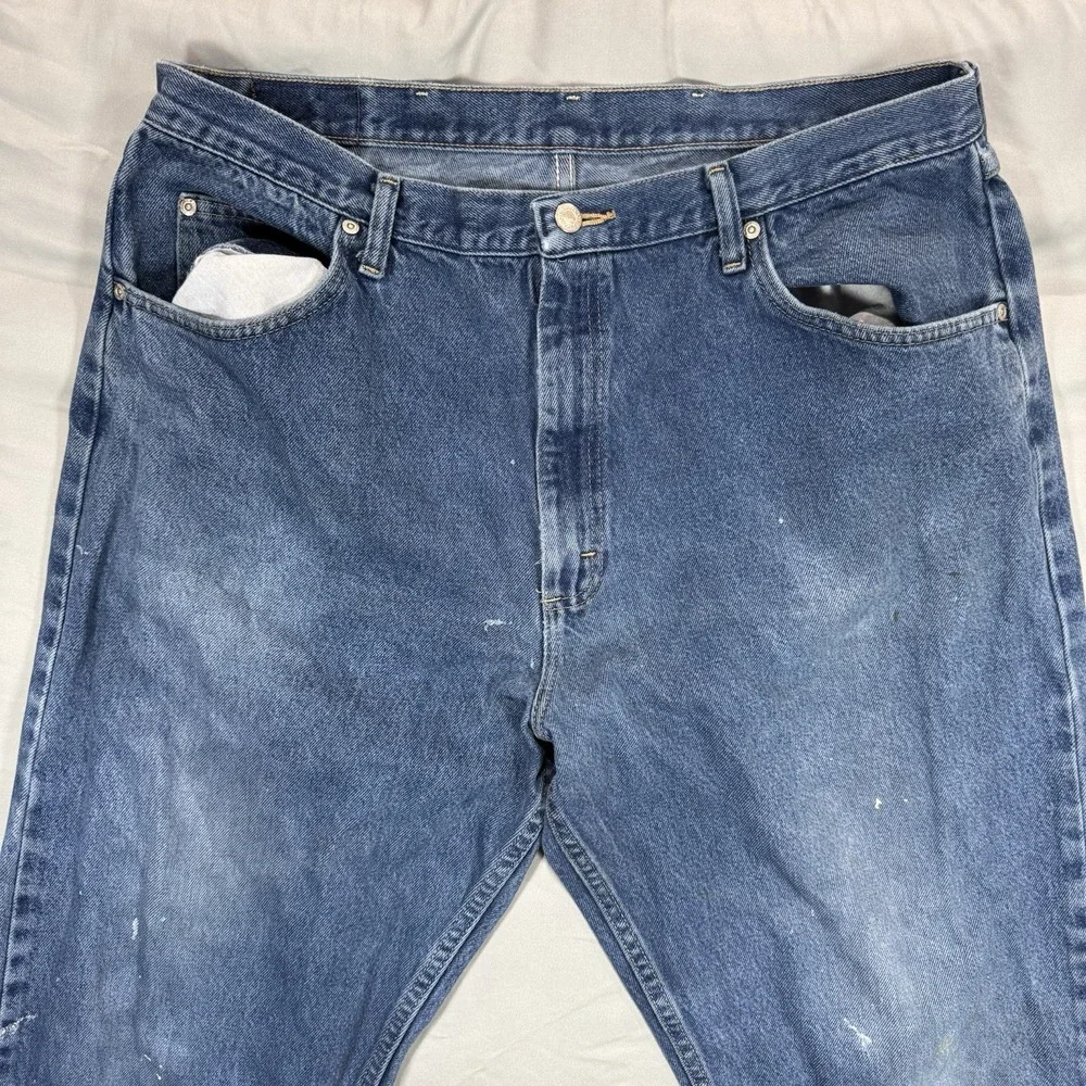 Men's Wrangler Jeans 40x32 (36x32) Relaxed Fit Blue Denim Premium Quality Cowboy